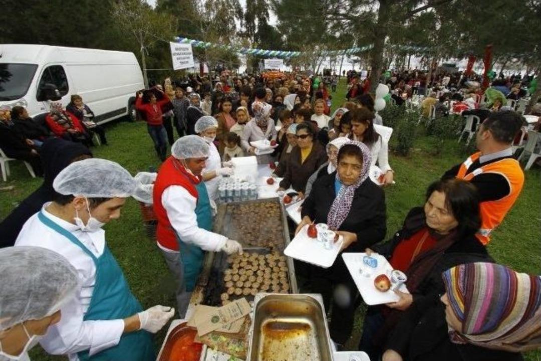 Kadınlar G&uuml;n&uuml;&rsquo;nde Piknik Coşkusu