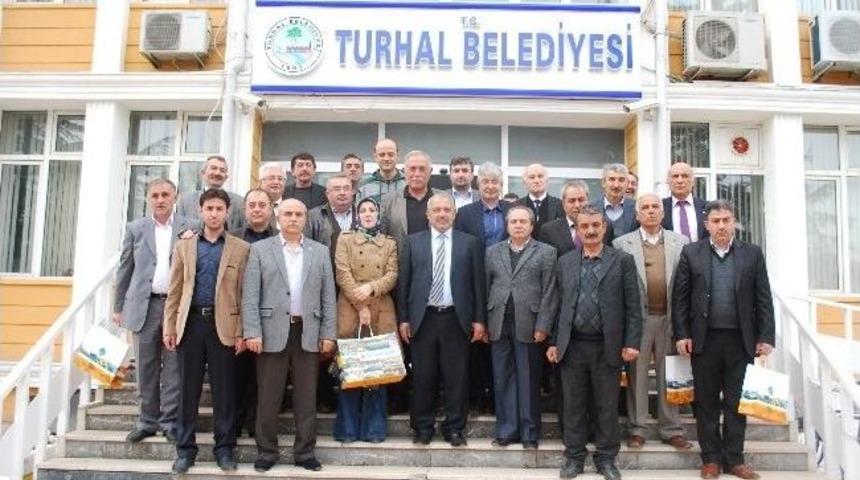 Başkan G&ouml;zen&rsquo;den Meclis &Uuml;yelerine Plaket
