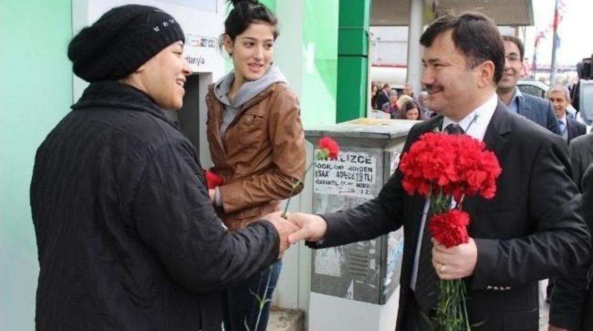 Adnan Yılmaz&rsquo;a Kadınlardan Tam Destek