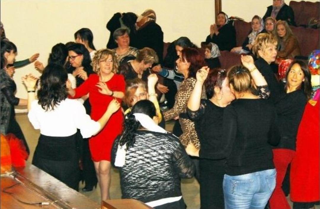 Edremit&rsquo;te Kadınlar G&uuml;n&uuml; Ş&ouml;leni