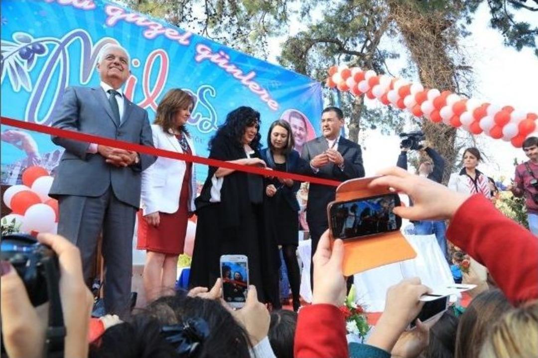 T&uuml;rkan Şoray, T&ouml;re Cinayetlerini Konu Alan Bir Film &Ccedil;ekecek