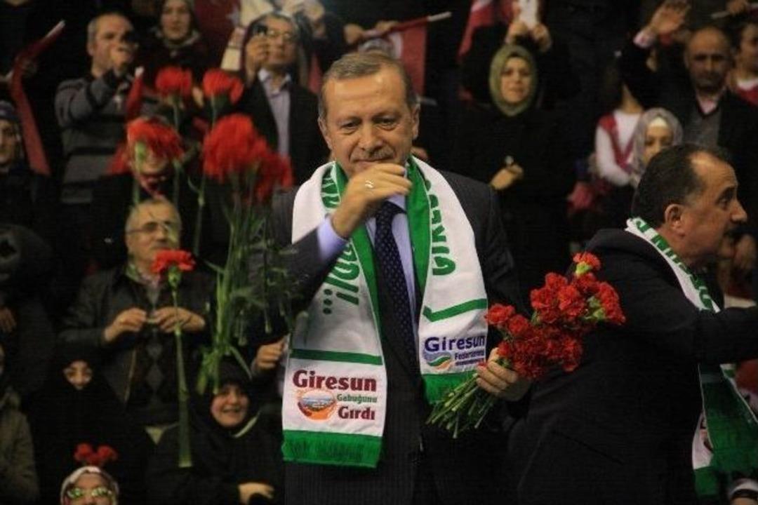 Başbakan Erdoğan: &ldquo;3 Havalimanında Dozerler G&uuml;mb&uuml;r G&uuml;mb&uuml;r &Ccedil;alışacak&rdquo;