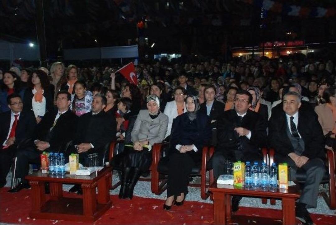 Bakan Zeybekci, Didim&rsquo;de Kadınların Sevincine Ortak Oldu