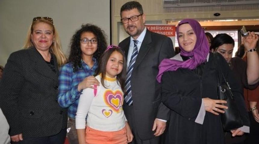 &Ccedil;alışkan: "yeni Bir D&uuml;nya Kurulurken Kadına B&uuml;y&uuml;k G&ouml;rev D&uuml;ş&uuml;yor