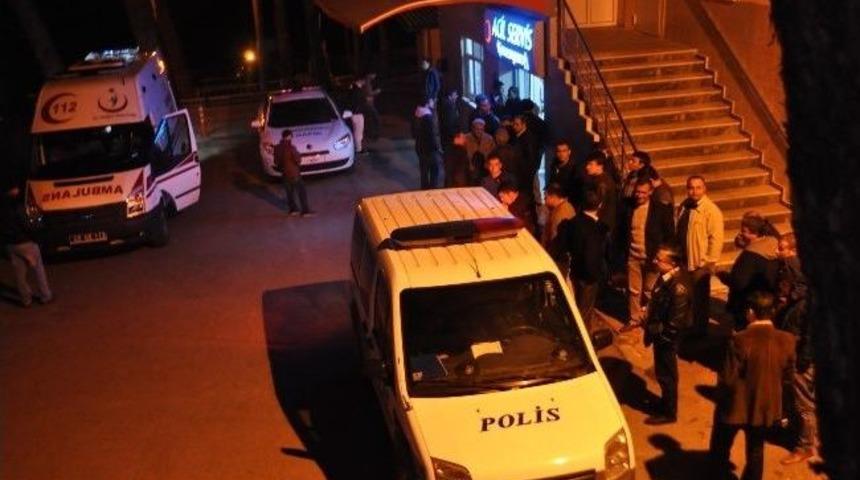 Demirci&rsquo;de Trafik Kazası: 4 Yaralı