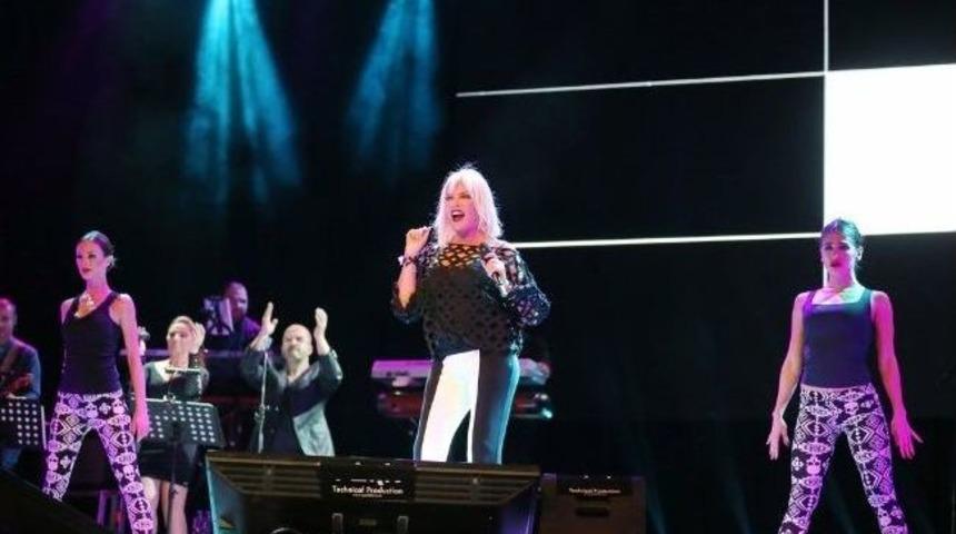 S&uuml;per Star Ajda Pekkan, Bah&ccedil;eşehir'de