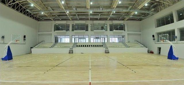 &Uuml;&ccedil; Dev Spor Tesisi Kapılarını A&ccedil;ıyor 2