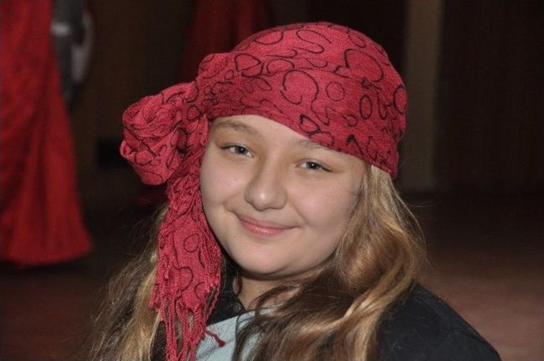 Gkv&rsquo;liler Zeugmalı &Ccedil;ingene Kızı Sahneye Taşıdı