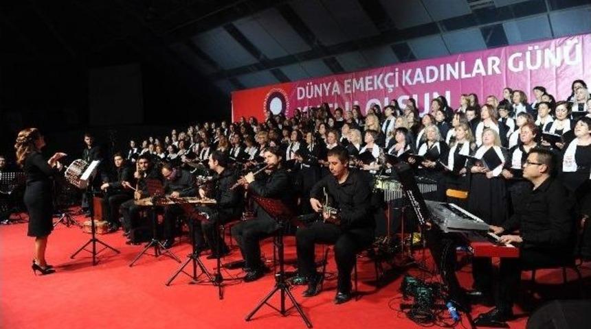 Antalyalı Kadınlar Yedi Farklı Dilde Şarkı S&ouml;yledi