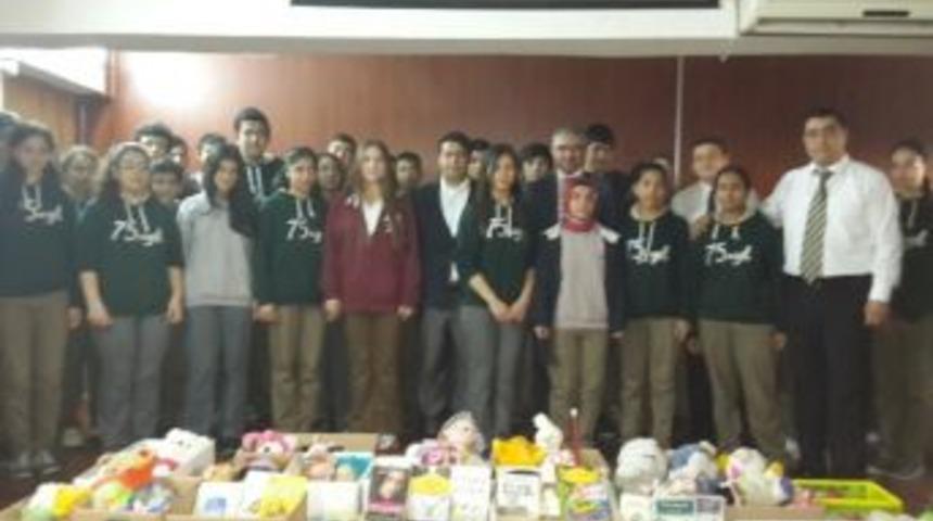 &Ouml;ğrencilerden Savaş Mağdurlarına Yardım