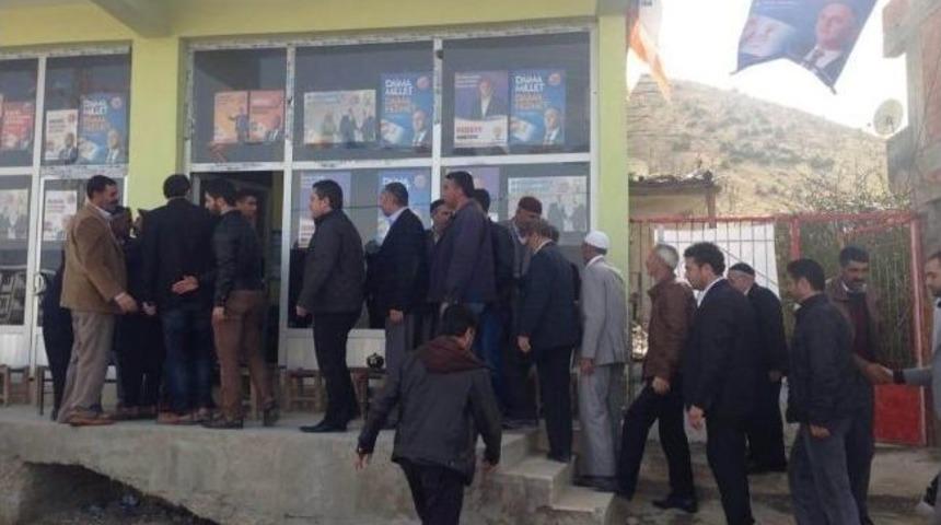 Kayhan Se&ccedil;im B&uuml;rosu A&ccedil;ılışına Katıldı