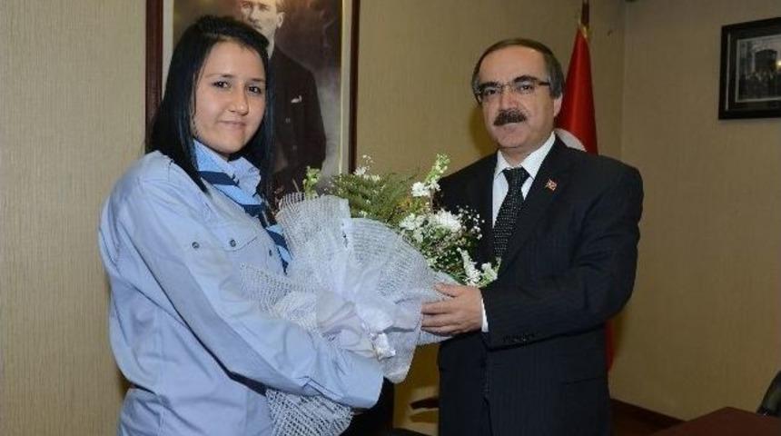 İzcilerden Vali Coş&rsquo;a Ziyaret