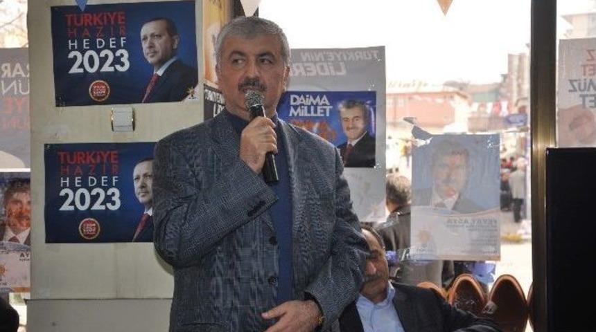 Eski Vekillerden Ak Parti Adayına Destek