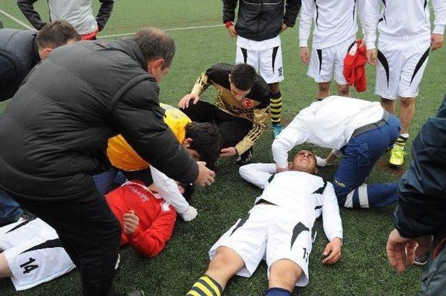 Yozgat&rsquo;ta Amat&ouml;r K&uuml;me Ma&ccedil;ında &Ccedil;ıkan Kavgada 2 Futbolcu Hastanelik Oldu 2