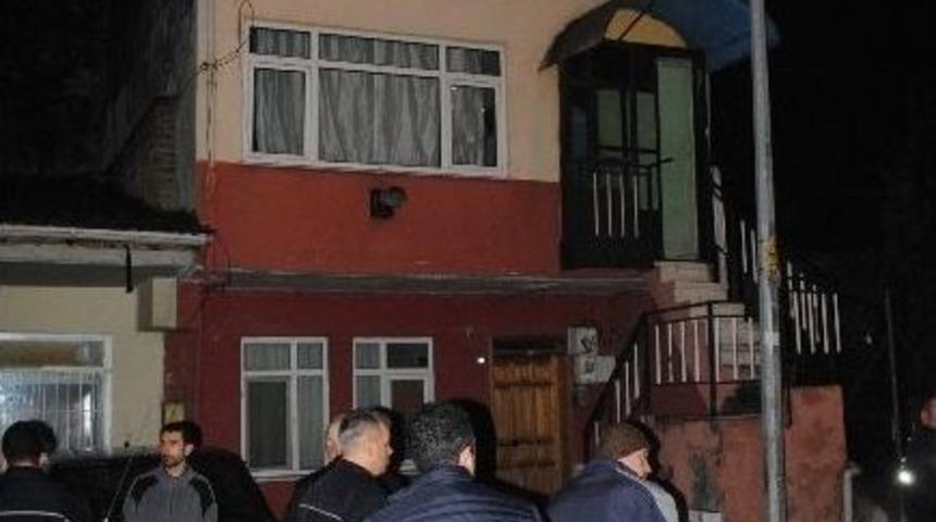 Pompalı T&uuml;fekle Evi Kurşunladılar