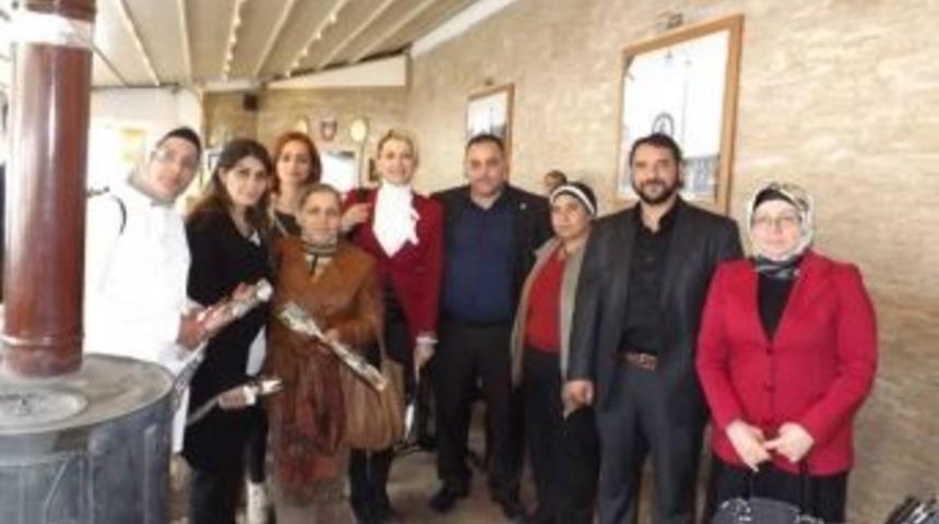 T&uuml;rkiye Sakatlar Derneği&rsquo;nden 8 Mart Kutlaması