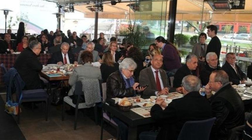 Bozbey, Fethiye Ve Cumhuriyet Mahallesi Site Y&ouml;neticileri İle Bir Araya Geldi