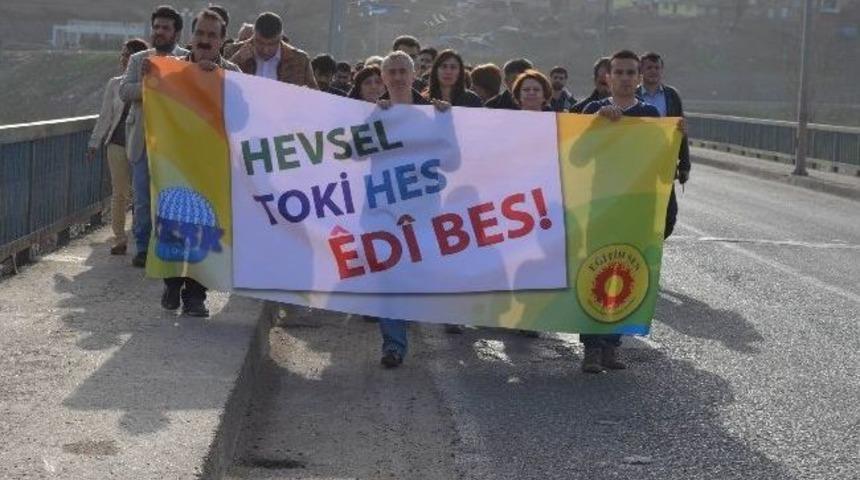 Eğitim-sen&rsquo;den Hevsel Bah&ccedil;eleri&rsquo;ne Y&uuml;r&uuml;y&uuml;şl&uuml; Destek