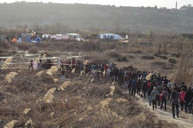 Eğitim-sen’den Hevsel Bahçeleri’ne Yürüyüşlü Destek