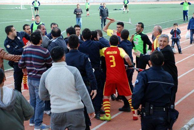 Ampute Futbol Ma&ccedil;ındaki Kavga 3