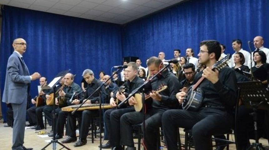 D&uuml;zce Gen&ccedil;lik Merkezinden Muhteşem Gece