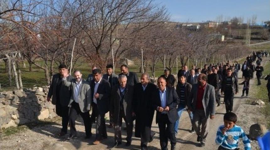 Ak Parti Tuşba Belediye Başkan Adayı Do&ccedil;. Dr. Fevzi &Ouml;zg&ouml;k&ccedil;e&rsquo;nin Se&ccedil;im &Ccedil;alışmaları