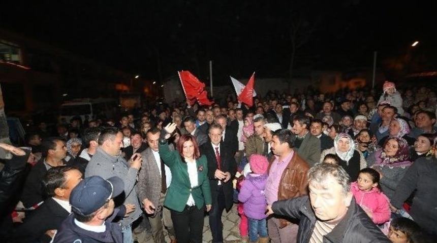 Başkan &Ccedil;er&ccedil;ioğlu Karacasu Atat&uuml;rk Meydanı&rsquo;nı A&ccedil;tı