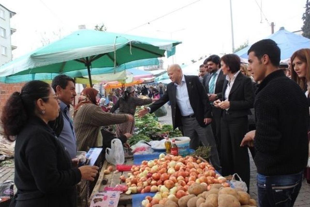 Yal&ccedil;ın Pekg&uuml;zel, Pazarcı Kadınlara Destek Verdi