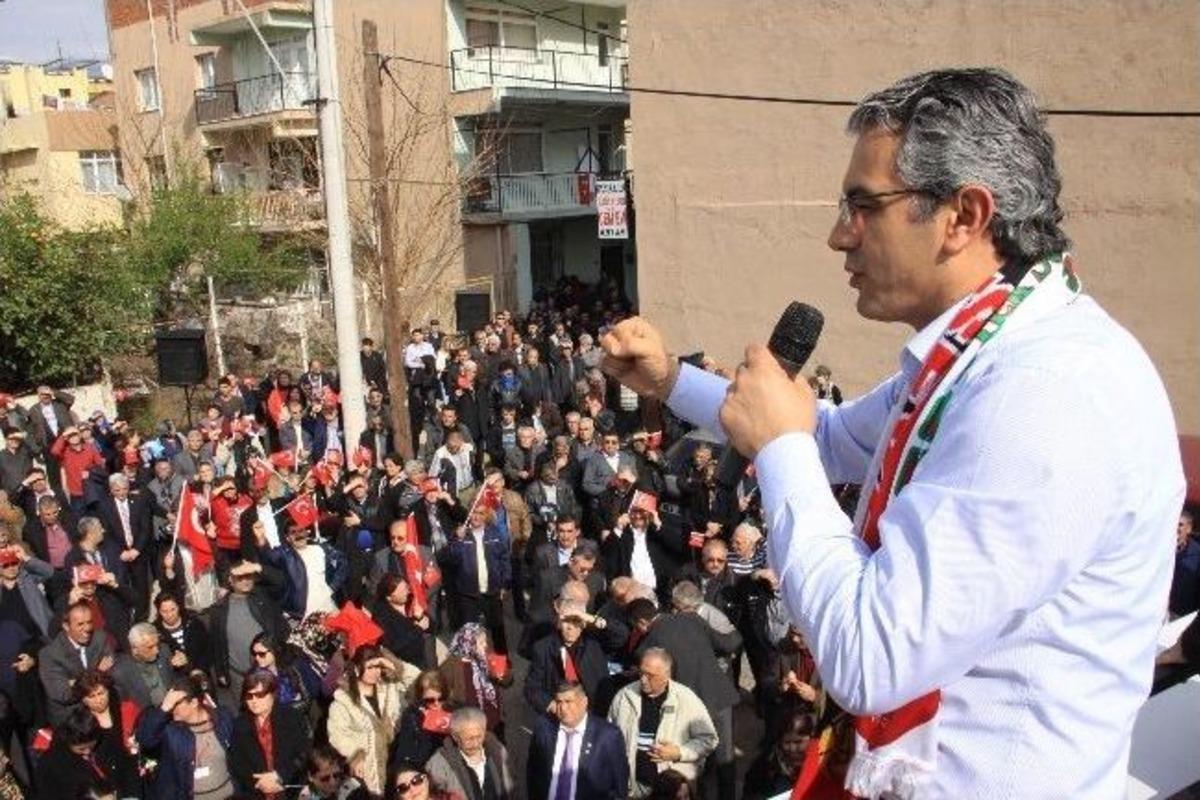 Chpli Akpınar'a Karşıyaka'da Destek Yağıyor