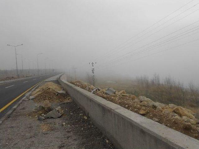 Adilcevaz&rsquo;da Yoğun Sis Etkili Oluyor 1