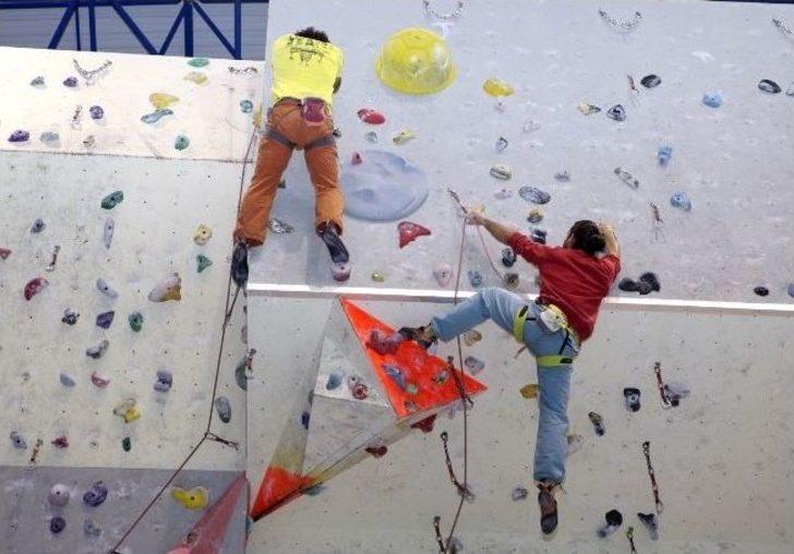 Bölgenin Tek "sportif Tırmanma Duvarı" Çü'de G1