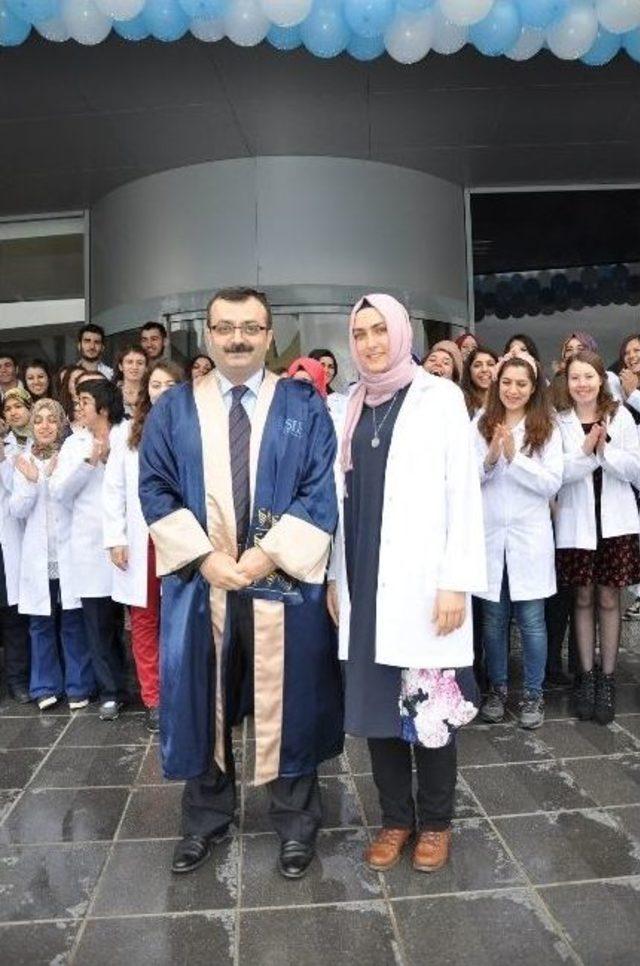 Şifa Üniversitesi’nde Beyaz Önlük Heyecanı