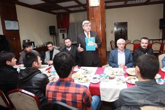 Başkan Karaosmanoğlu Yesevi Ocağı Y&ouml;netimiyle Bir Araya Geldi 1