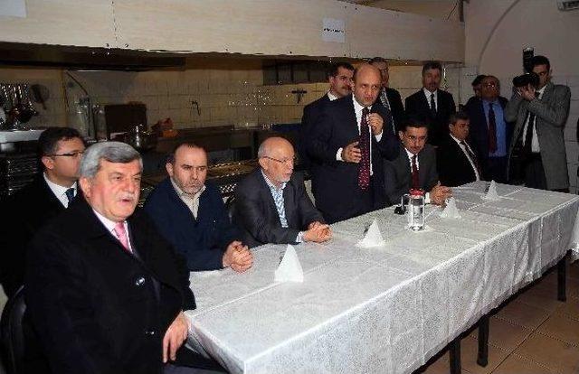 Bilim, Sanayi Ve Teknoloji Bakanı Fikri Işık: 1