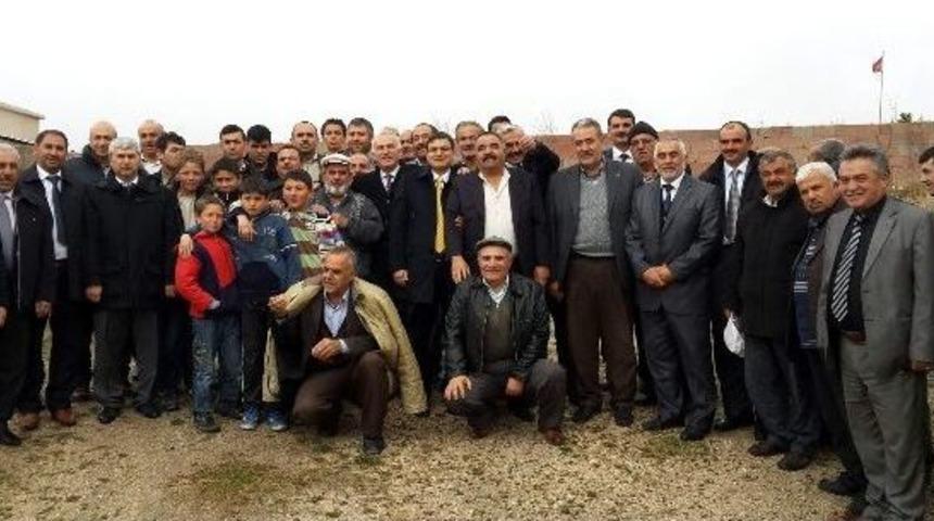 Yeşilhisar Belediye Başkan Adayı Akdeniz, K&ouml;yleri Ziyaret Etti