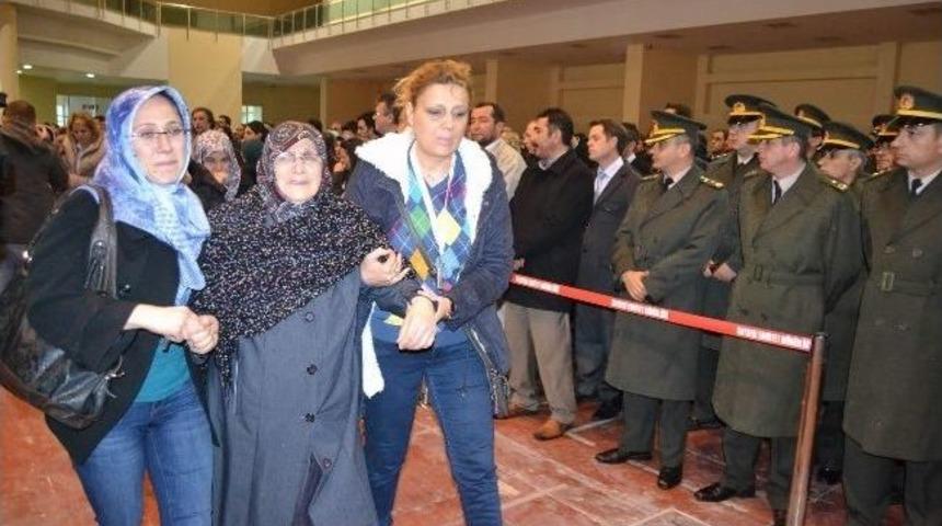 Polis Memuru &Ouml;mer Aktaş&rsquo;ın Annesi Hanife Aktaş:
