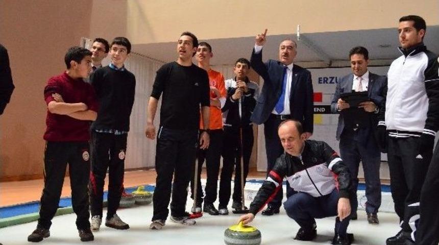 Baykan&rsquo;ın Curling Keyfi