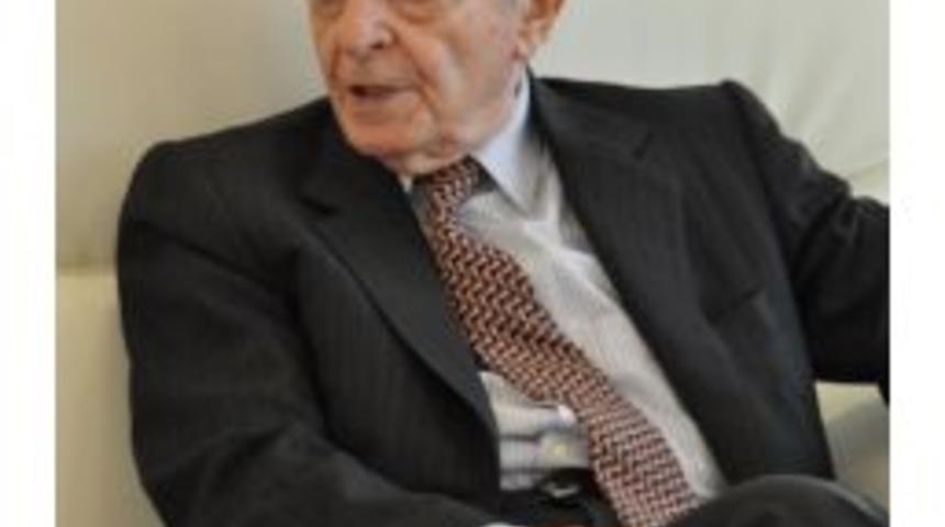 Eski Bakan H&uuml;seyin &Ouml;zalp Vefat Etti