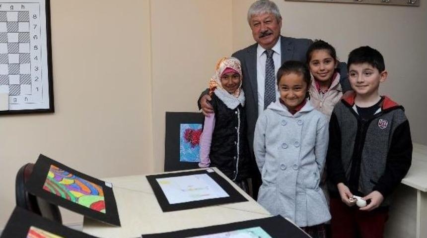 Antalya'da Uluslararası &Ccedil;ocuk Kampı Hizmete A&ccedil;ıldı