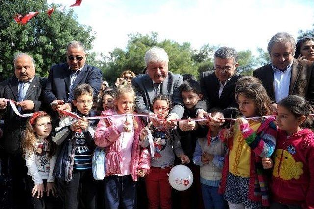 Antalya'da Uluslararası Çocuk Kampı Hizmete Açıldı