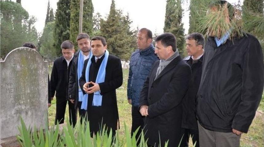 Kaşdemir, Mehmet Din&ccedil;&rsquo;in Mezarını Ziyaret Etti