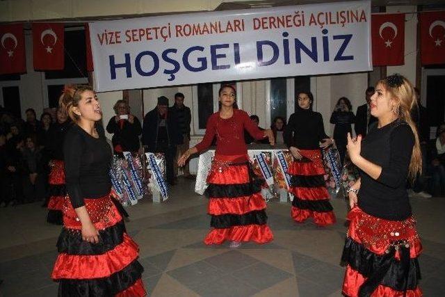 Vize'de Sepetçi Romanları Derneği Açılışına İlgi