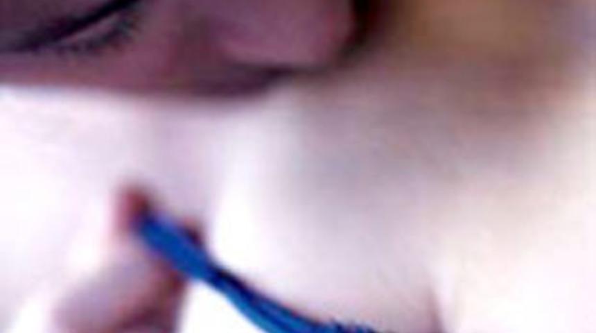 SAÇLARINIZA DOKUNMASI 