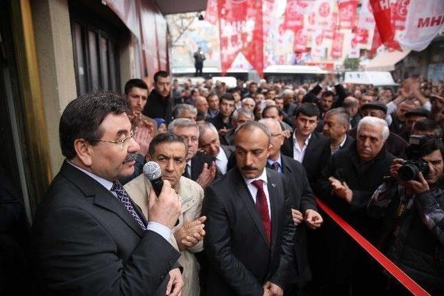 Gölbaşı’nda Miting Gibi Seçim Bürosu Açılışı