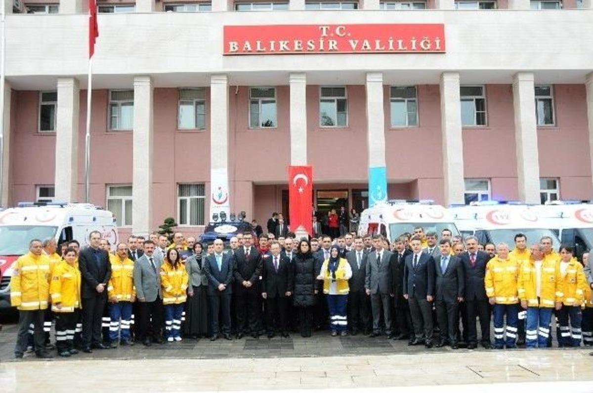 Balıkesir'in Sağlık Filosuna 16 Ambulans Daha Katıldı
