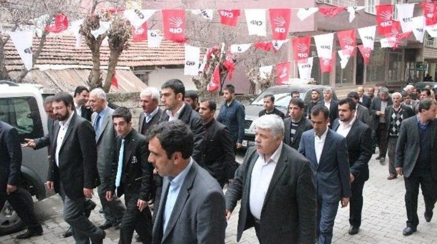 &Ouml;zgen Uzunova K&ouml;y&uuml;n&uuml; Ziyaret Etti