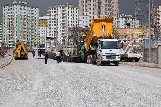 Yenibağlar Caddesinde Sona Doğru