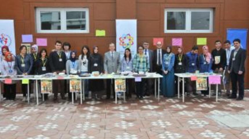 OK&Uuml; &Ouml;ğrencileri Ilkokula K&uuml;t&uuml;phane Kuruyor