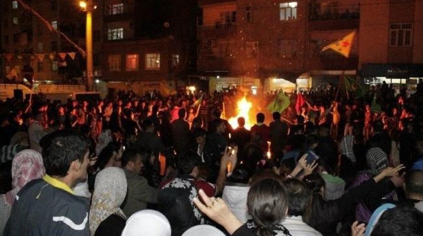 Diyarbakır&rsquo;da Nevruz Ateşi Yakıldı