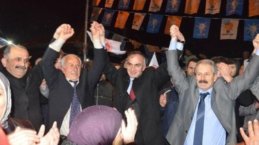 Sapanca Yılmazer&rsquo;i Bağrına Bastı